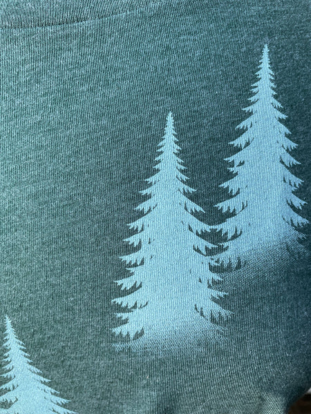 Women's Eco-Friendly Heather T-Shirt with Misty Mountain - Heather Pine Green